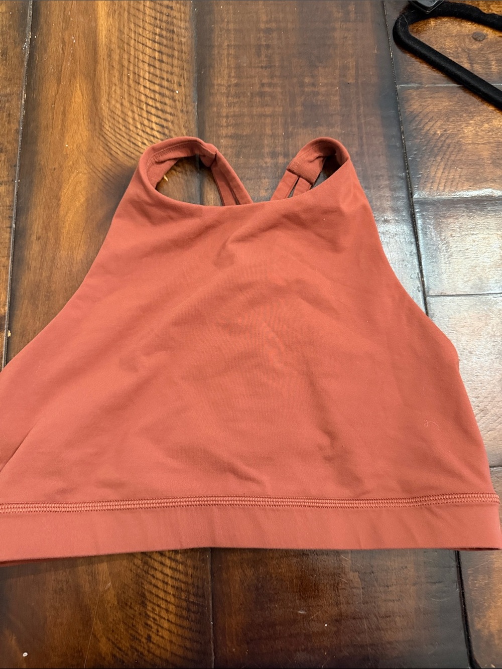Lululemon Women Energy Bra size 8 - Rust